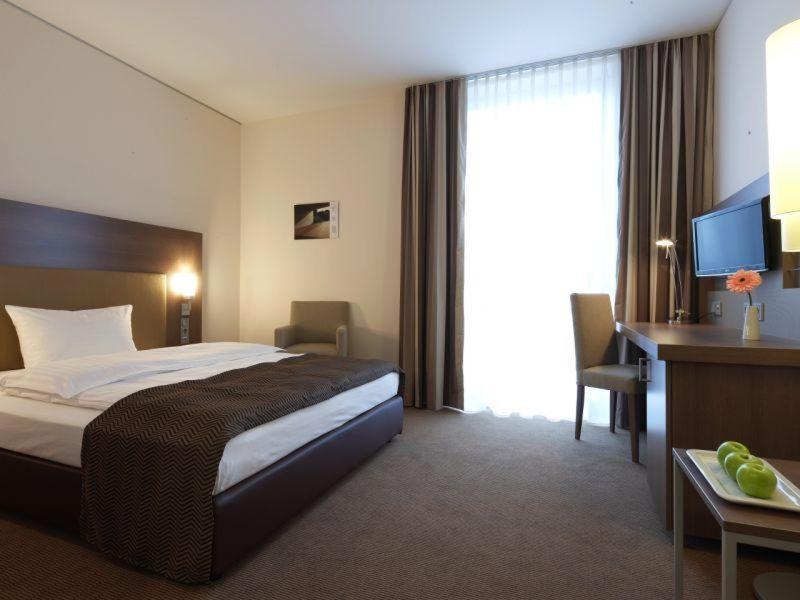 Intercityhotel MHG Pokoj fotografie