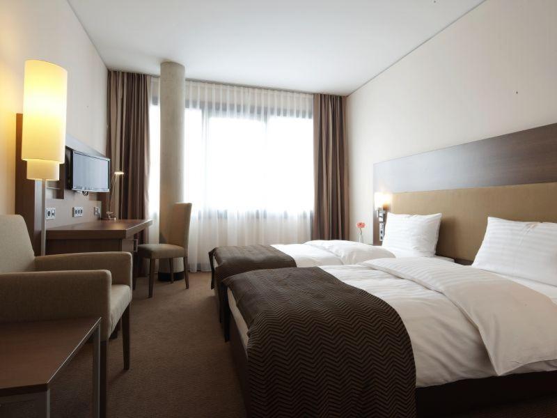 Intercityhotel MHG Pokoj fotografie